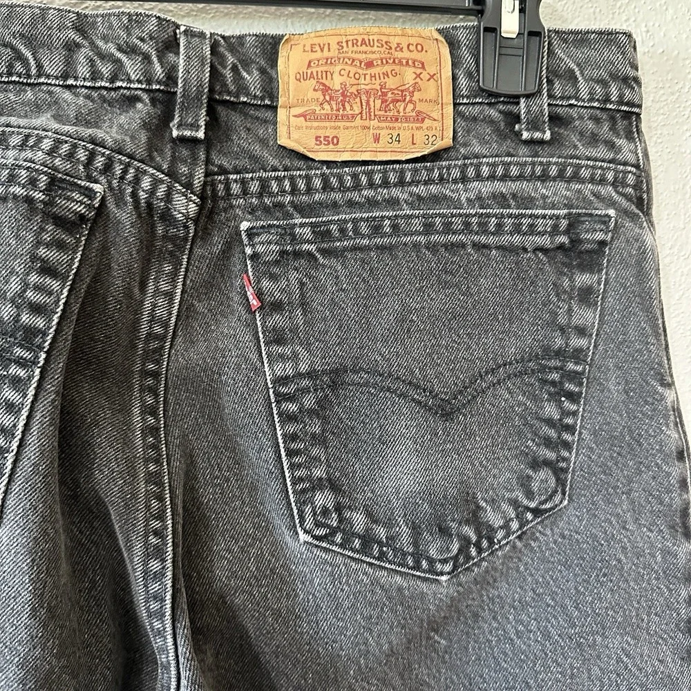 Vintage Levi's 550 Jeans‎ Men's Size 34x32 Black Wash Grunge Tapered Made In USA